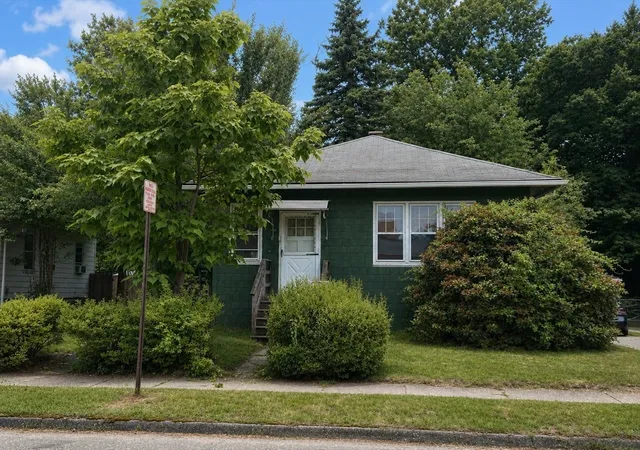 Homes for sale in Chicopee, MA | 79 Thaddeus St, Chicopee, MA 01020 | MLS# 73540356