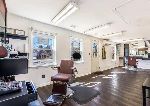 5th image of 1772 Main St, Chatham, MA 02633 | MLS# 73500740