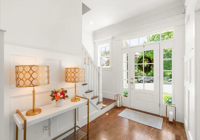 4th image of 33 Hickory Rd, Wellesley, MA 02482 | MLS# 73529342