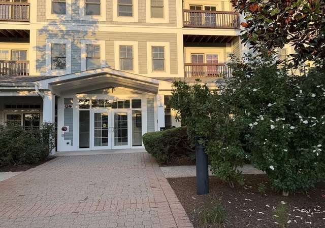 Photo 4 of Sale Pending at 501 Commerce #1-305, Braintree, MA 02184 | MLS# 73567189 | Listing updated on 2026-09-29