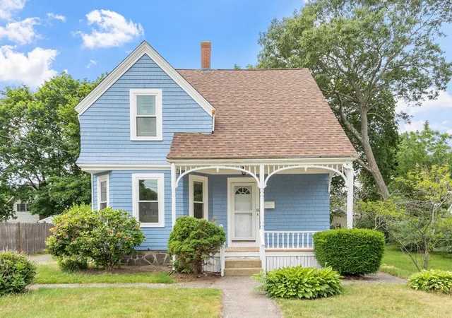 Homes for sale in Whitman, MA | 38 Carleton St, Whitman, MA 02382 | MLS# 73538831