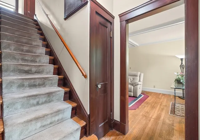 3rd image of 265 Main St, Melrose, MA 02176 | MLS# 73549122