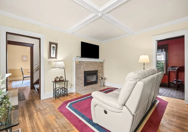 4th image of 265 Main St, Melrose, MA 02176 | MLS# 73549122