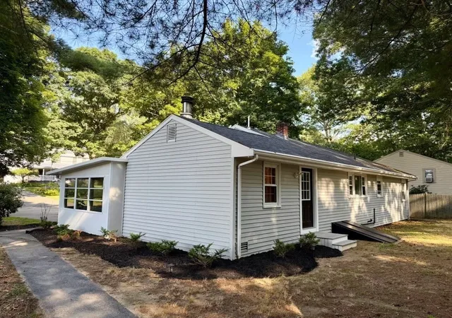 Photo 3 of Single family home for sale at 47 Starr Rd, Bridgewater, MA 02324 | MLS# 73565064 | Listing updated on 2026-10-02