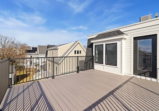 Homes for sale in Somerville, MA | 10 Bartlett St, Somerville, MA 02145 | Houzeo