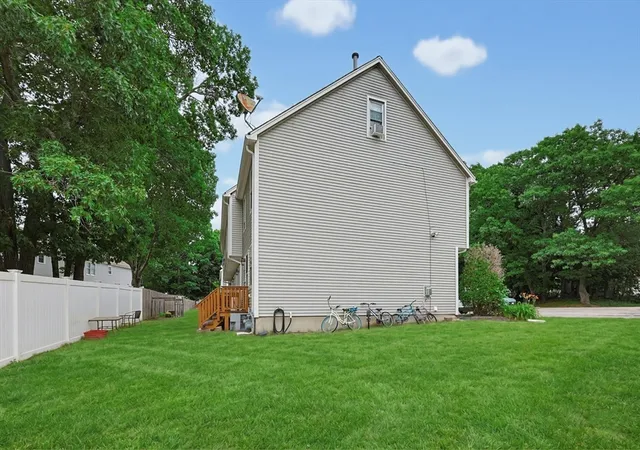 Homes for sale in Attleboro, MA | 23 Milk St, Attleboro, MA 02703 | Houzeo