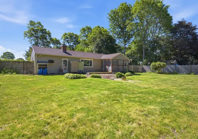 Photo 3 of Single family home for sale at 179 Sheaffer Rd, Centerville, MA 02632 | MLS# 73539853 | Listing updated on 2026-07-11