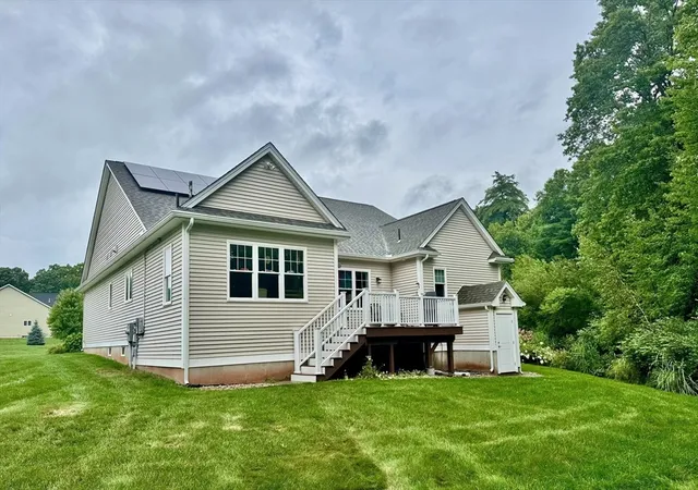 Photo 4 of Sale Pending at 12 Copley Cir #12, Enfield, CT 06082 | MLS# 73563615 | Listing updated on 2026-09-03