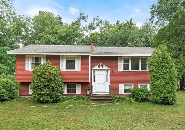 Homes for sale in Chelmsford, MA | 155 Turnpike Rd, Chelmsford, MA 01824 | MLS# 73542795