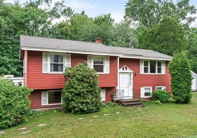 Homes for sale in Chelmsford, MA | 155 Turnpike Rd, Chelmsford, MA 01824 | MLS# 73542795