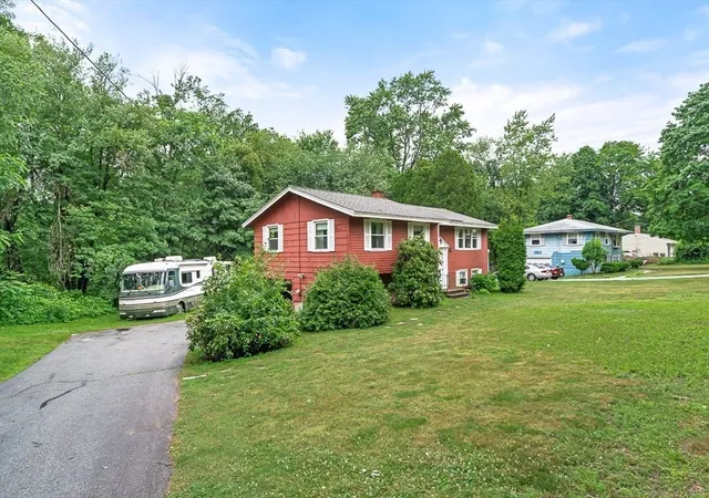 Homes for sale in Chelmsford, MA | 155 Turnpike Rd, Chelmsford, MA 01824 | MLS# 73542795