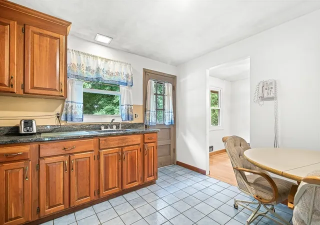 Homes for sale in Chelmsford, MA | 155 Turnpike Rd, Chelmsford, MA 01824 | MLS# 73542795