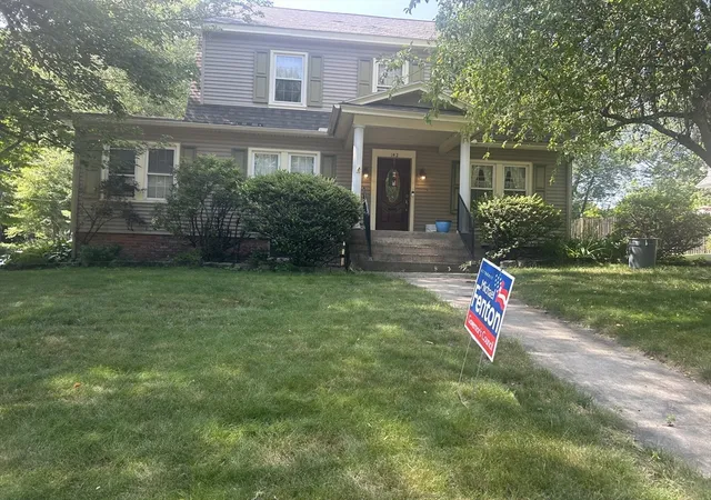 1st image of 142 Springfield St, Springfield, MA 01107 | MLS# 73559810