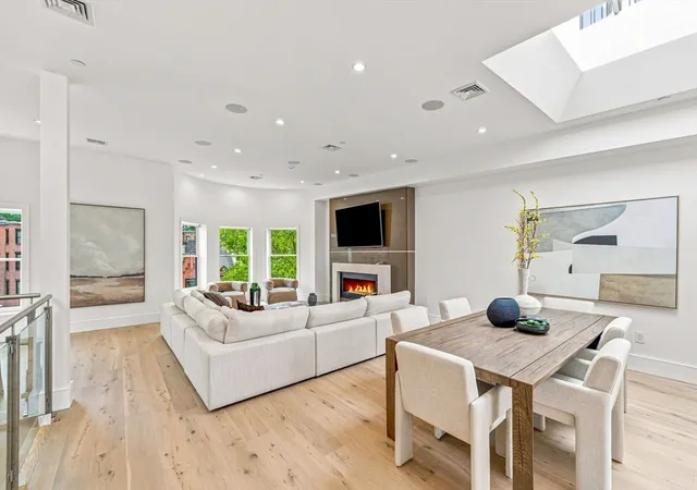1st image of 431 Marlborough St #PH, Boston, MA 02115 | MLS# 73556567