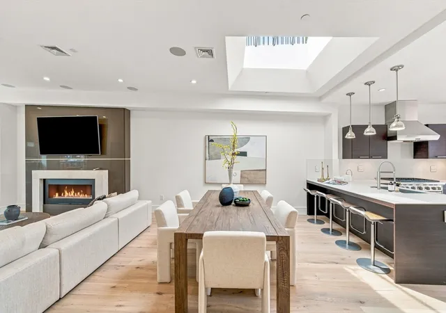 2nd image of 431 Marlborough St #PH, Boston, MA 02115 | MLS# 73556567