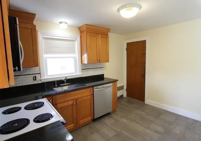 Photo 4 of House for sale at 6 Bates Rd E, Watertown, MA 02472 | MLS# 73568445 | Listing updated on 2026-09-08