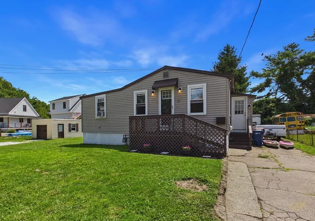 1st image of 21 Golf St, Fairhaven, MA 02719 | MLS# 73555999