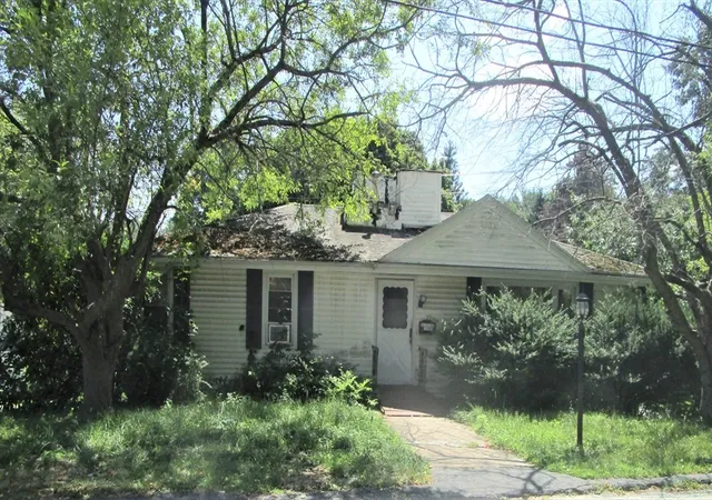 Photo 1 of Sale Pending at 21 Baxter St, Worcester, MA 01602 | MLS# 73560402 | Listing updated on 2026-09-17