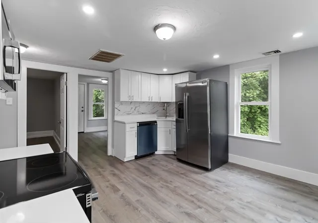 Photo 4 of Multi family home for sale at 289-291 Providence Rd, South Grafton, MA 01560 | MLS# 73566460 | Listing updated on 2026-09-22
