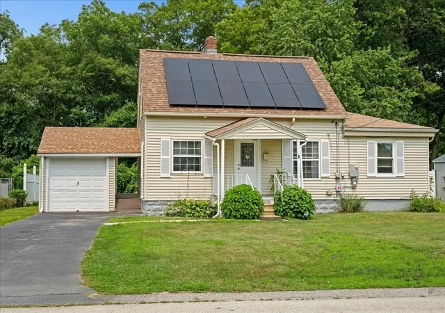 1st image of 6 Oakwood Ave, Auburn, MA 01501 | MLS# 73567734
