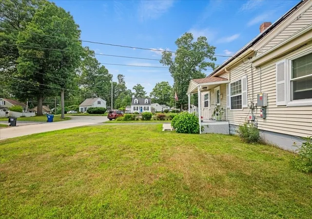 Photo 3 of Sale Pending at 6 Oakwood Ave, Auburn, MA 01501 | MLS# 73567734 | Listing updated on 2026-09-29
