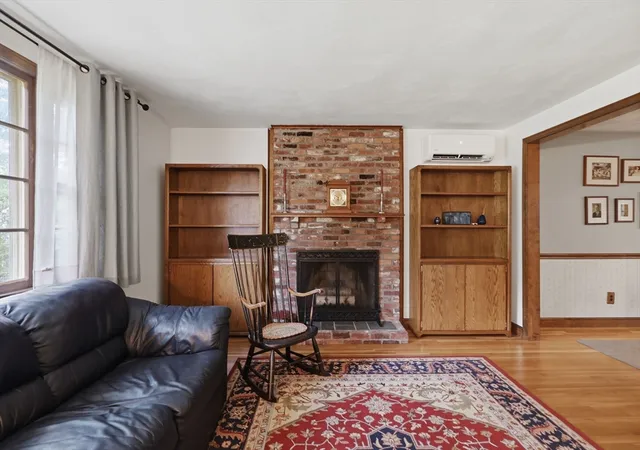 4th image of 17 Sherwood Dr, Westford, MA 01886 | MLS# 73541666