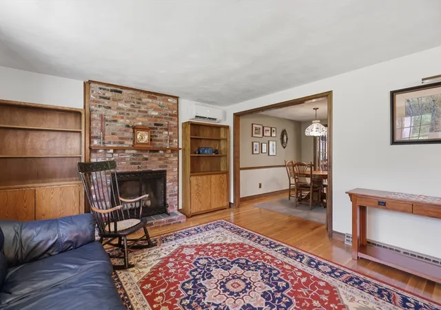 5th image of 17 Sherwood Dr, Westford, MA 01886 | MLS# 73541666