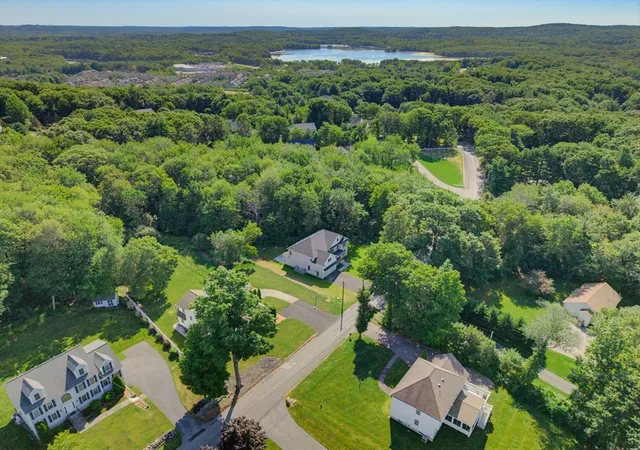 Photo 3 of Single family home for sale at 457 Walnut St, Shrewsbury, MA 01545 | MLS# 73561324 | Listing updated on 2026-09-13