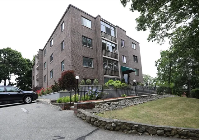 Homes for sale in Quincy, MA | 62 South St #15, Quincy, MA 02169 | MLS# 73540155