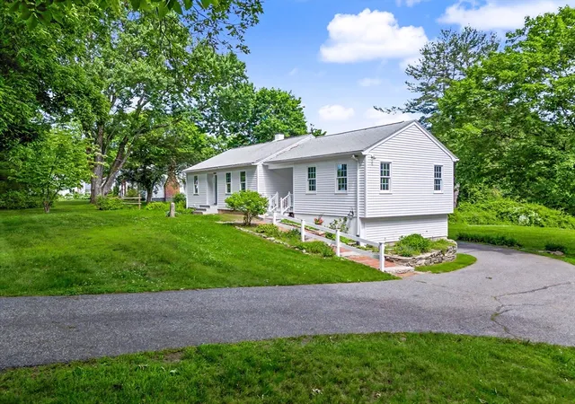 Homes for sale in Sutton, MA | 355 Boston Rd, Sutton, MA 01590 | MLS# 73536380