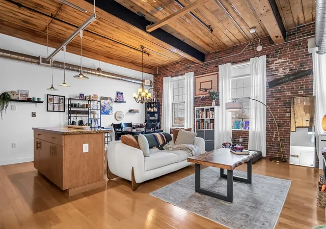 3rd image of 130 John St #216, Lowell, MA 01852 | MLS# 73498104