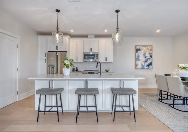2nd image of 62 Foundry St #416, Wakefield, MA 01880 | MLS# 73545414