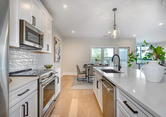 4th image of 62 Foundry St #416, Wakefield, MA 01880 | MLS# 73545414
