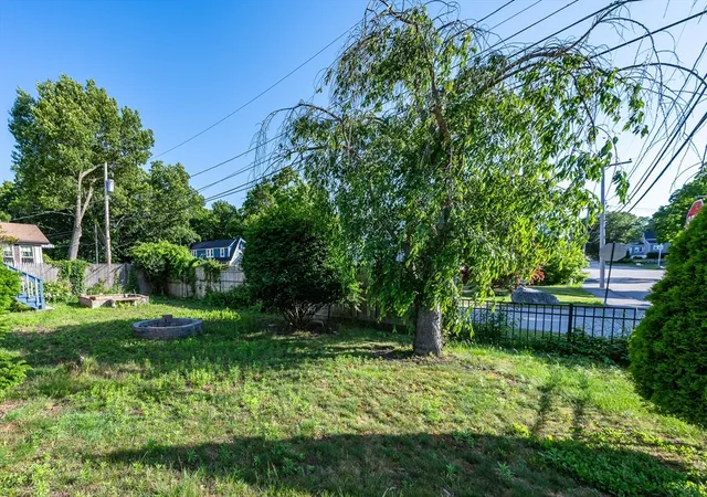 Homes for sale in Woburn, MA | 37 Maple Ave, Woburn, MA 01801 | MLS# 73540771