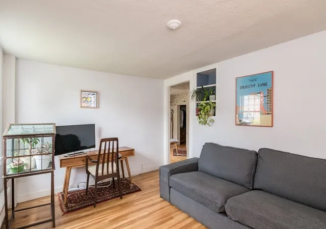 Homes for sale in Northampton, MA | 36 Conz St, Northampton, MA 01060 | MLS# 73531553