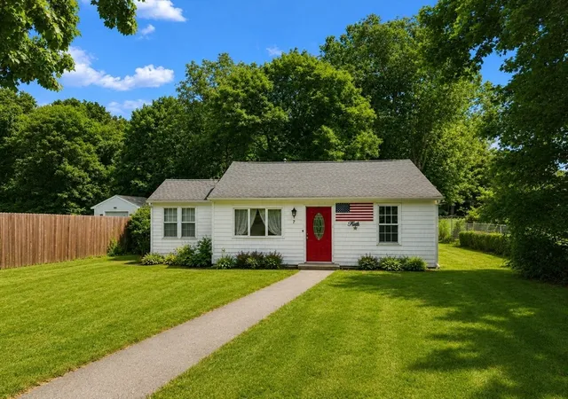 1st image of 7 Arthur Street, Seekonk, MA 02771 | MLS# 73562501