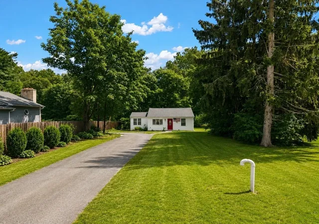30th image of 7 Arthur Street, Seekonk, MA 02771 | MLS# 73562501