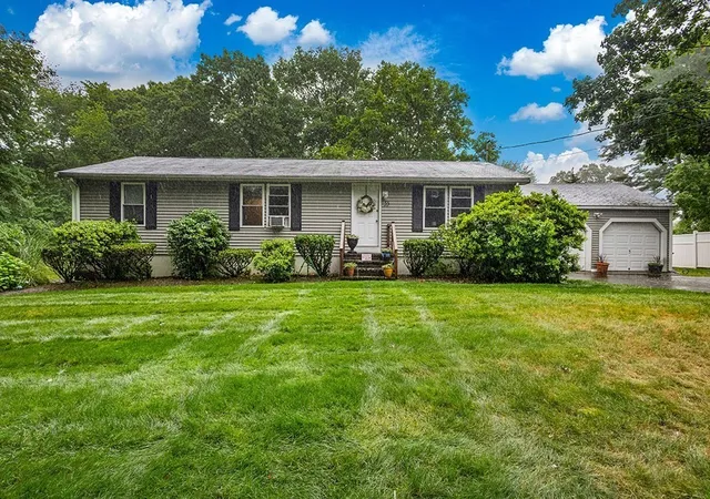 Homes for sale in Brockton, MA | 55 Hall St, Brockton, MA 02302 | MLS# 73546723