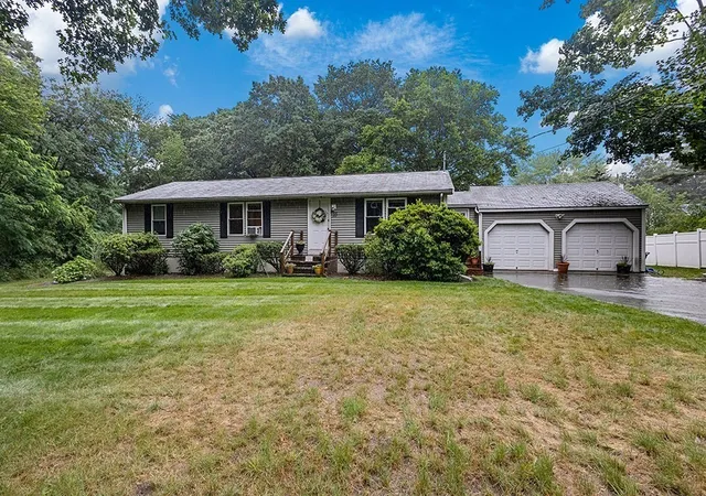 Homes for sale in Brockton, MA | 55 Hall St, Brockton, MA 02302 | MLS# 73546723