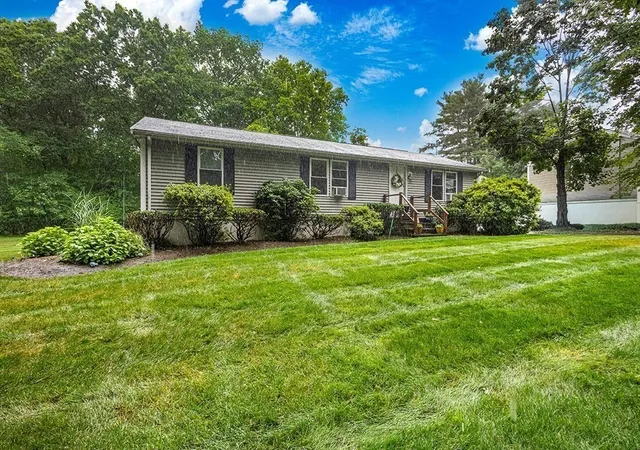 Homes for sale in Brockton, MA | 55 Hall St, Brockton, MA 02302 | MLS# 73546723