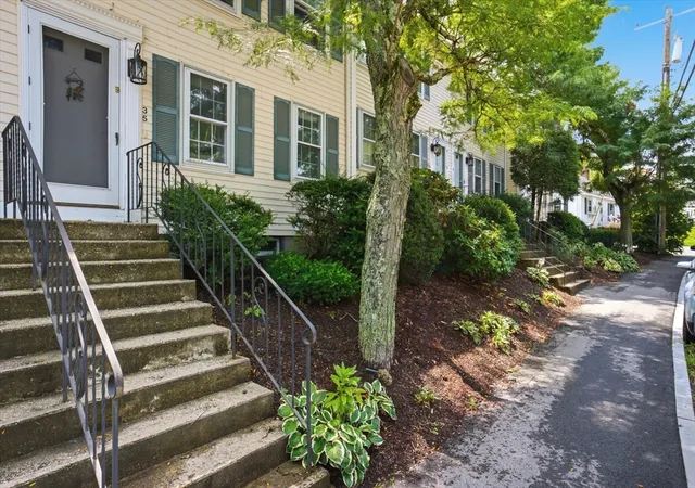 2nd image of 35 Beech Hill Ave #0, Manchester, NH 03103 | MLS# 73557510