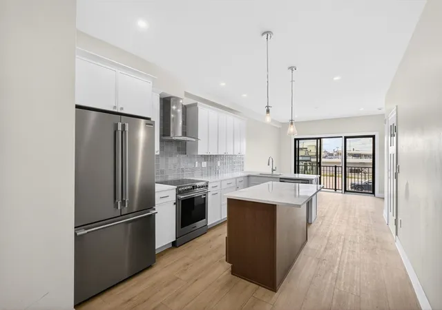 2nd image of 16 Northend Blvd #1, Salisbury, MA 01952 | MLS# 73527773