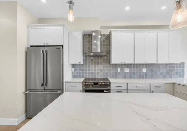 4th image of 16 Northend Blvd, Salisbury, MA 01952