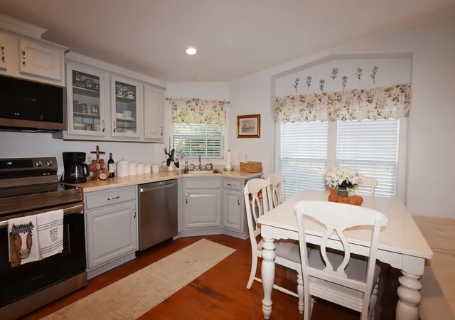 5th image of 4402 Pheasant Ln, Middleboro, MA 02346 | MLS# 73534416