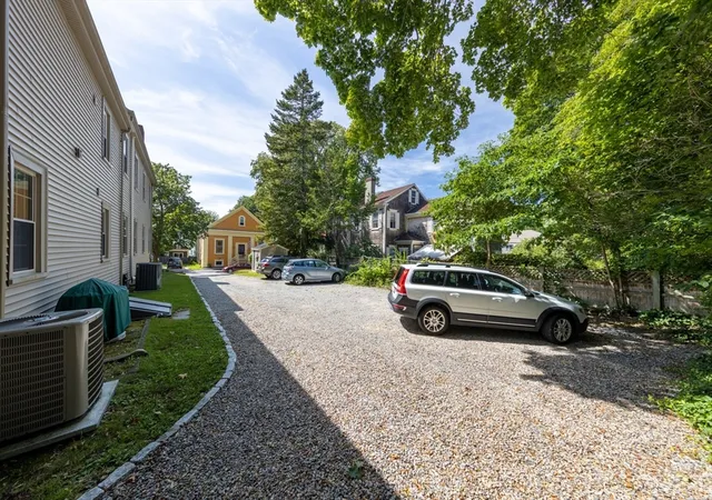 5th image of 51 William St #2, Fairhaven, MA 02719 | MLS# 73558576
