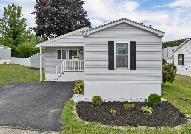 2nd image of 183 Orchard Street, Seabrook, NH 03874 | MLS# 73565615