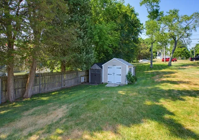 40th image of 433 Pearse Road, Swansea, MA 02777 | MLS# 73544985