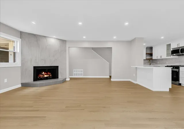 Photo 2 of Sale Pending at 20 Federal St #6B, Salem, MA 01970 | MLS# 73554325 | Listing updated on 2026-09-15