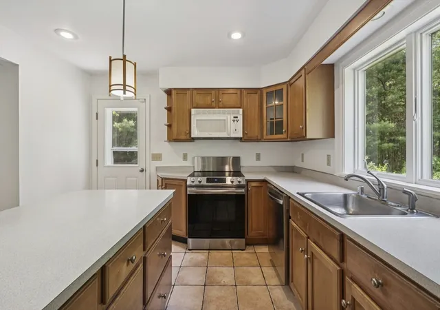 4th image of 23 Crystal Spring Road, Mattapoisett, MA 02739 | MLS# 73536218