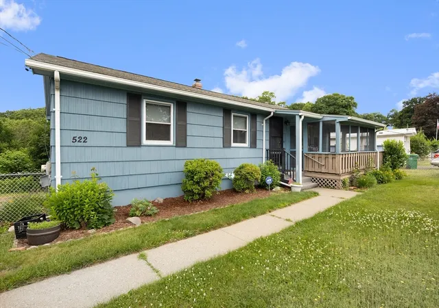 Homes for sale in Chicopee, MA | 522 Prospect St, Chicopee, MA 01020 | MLS# 73540491